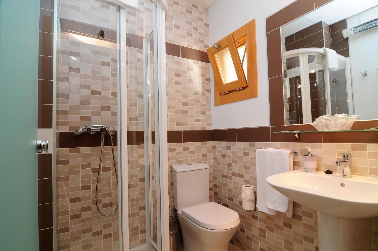 Amalurra Granada Hotel Caparacena Habitación foto